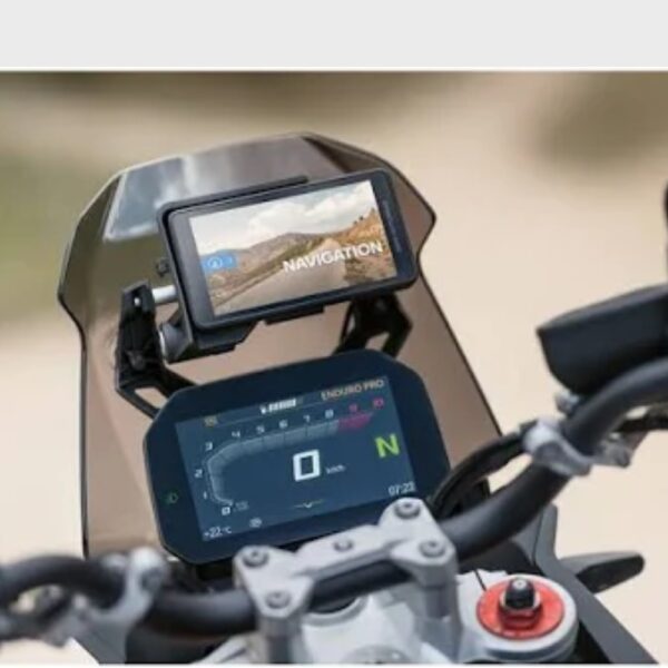 BMW ConnectedRide Navigator - Image 4